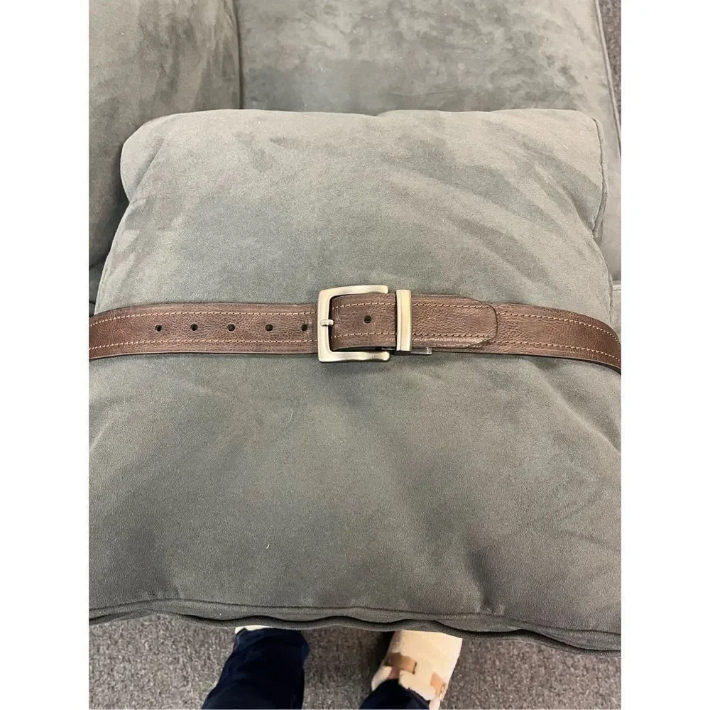 Columbia Brown Leather Silver Buckle Belt sz 38-40 EUC